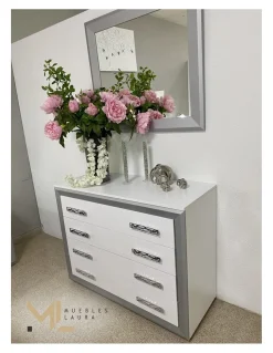 DORMITORIO SOFIA Y CLAUDIA