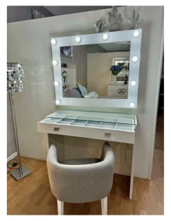 TOCADOR CON ESPEJO CAMERINO